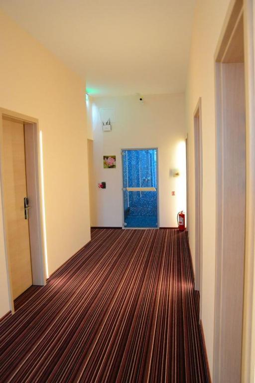 Zenti Plaza Hotel Дробета-Турну-Северин Екстер'єр фото