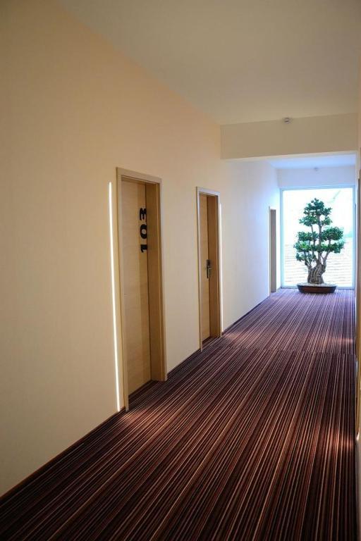 Zenti Plaza Hotel Дробета-Турну-Северин Екстер'єр фото