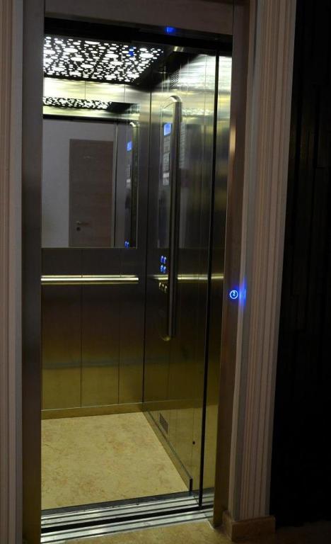 Zenti Plaza Hotel Дробета-Турну-Северин Екстер'єр фото